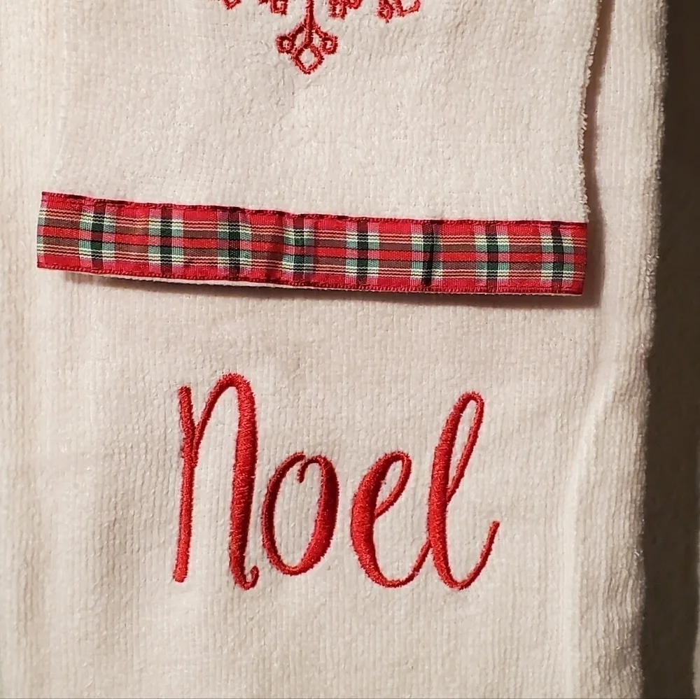🍒 NEW 3 PC TOWEL SET